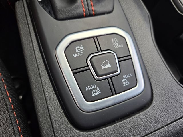 Used 2026 Nissan Frontier PRO-4X AWD/4WD image 23