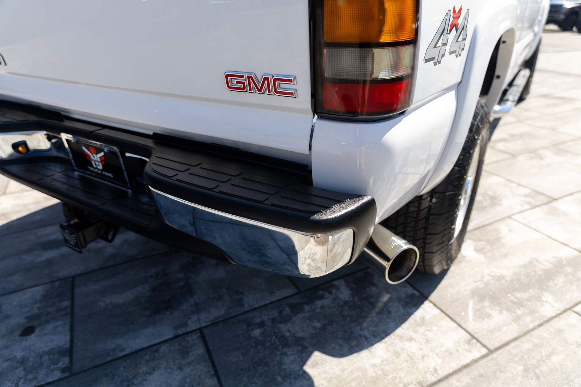 Used 2005 GMC Sierra 2500 SLE w/ Heavy-Duty Power Package AWD/4WD image 34