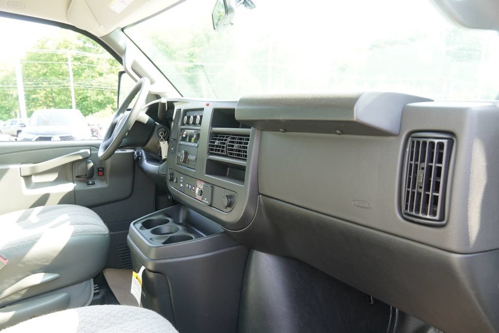 New 2026 Chevrolet Express 3500 w/ Power Convenience Package RWD image 20