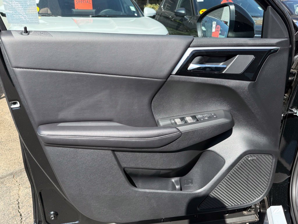 New 2026 Mitsubishi Outlander LE FWD image 33