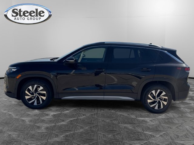 New 2026 Volkswagen Tiguan S FWD image 2