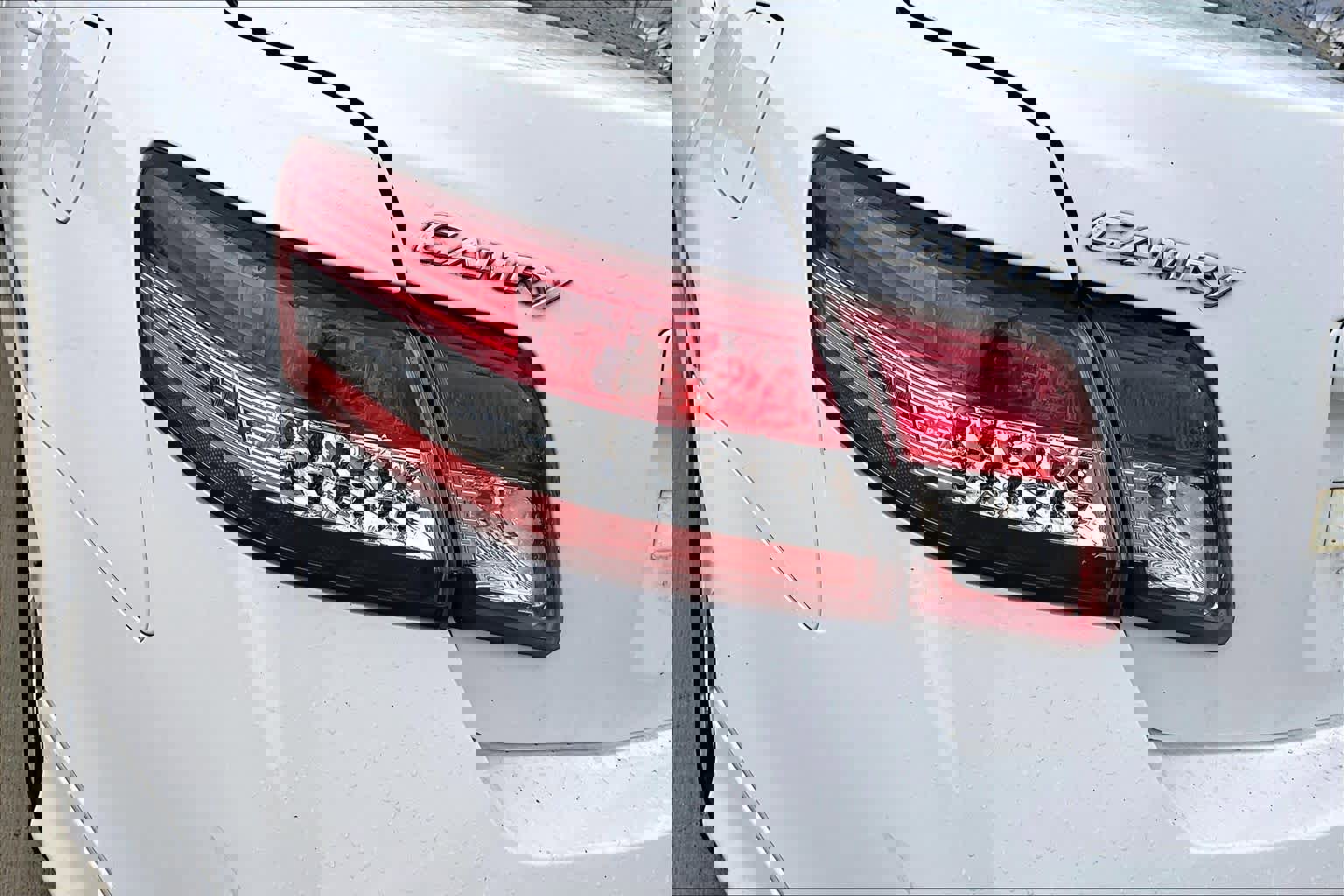 Used 2010 Toyota Camry SE image 25