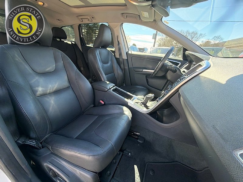 Used 2015 Volvo XC60 T5 Premier FWD image 17