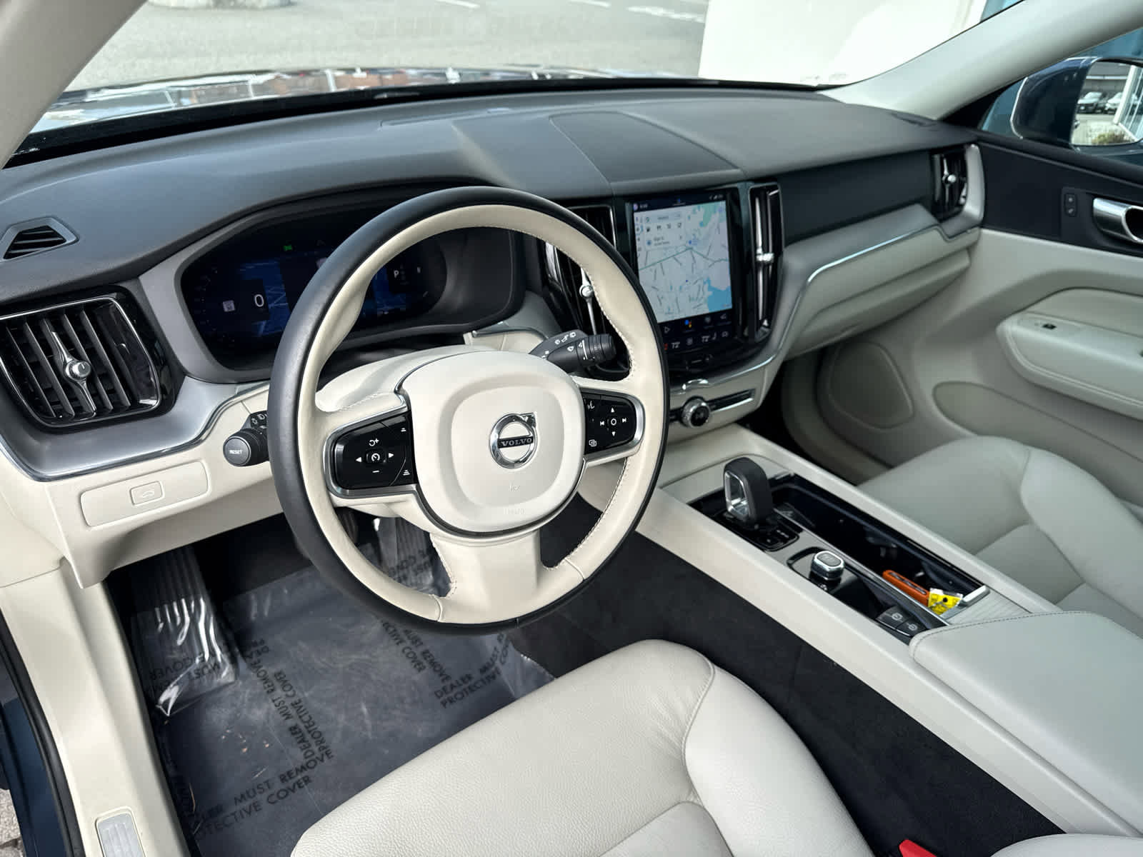 Used 2023 Volvo XC60 B5 Core w/ Climate Package image 36