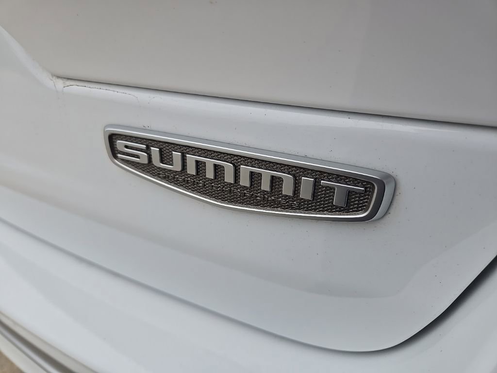 Used 2022 Jeep Grand Cherokee Summit AWD/4WD image 21