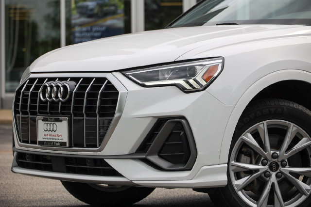Used 2025 Audi Q3 2.0T Premium AWD/4WD image 14