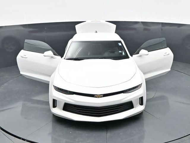Used 2017 Chevrolet Camaro LT w/ Technology Package RWD image 41