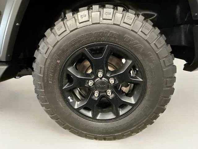 Used 2021 Jeep Wrangler Sport image 31