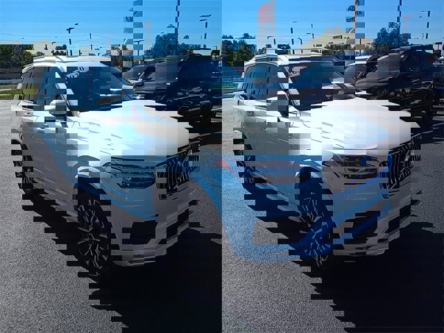 Used 2020 Volvo XC90 T5 Momentum