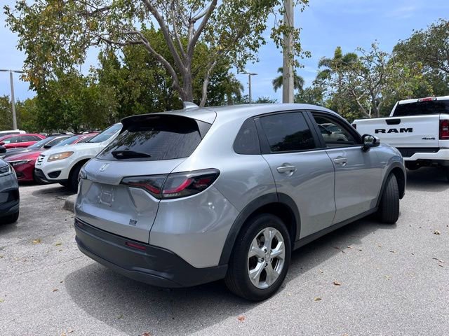 Used 2023 Honda HR-V LX image 5