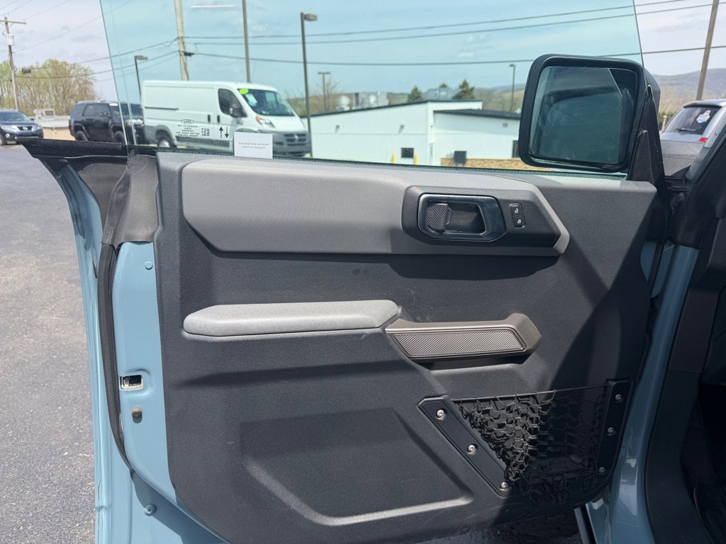 Used 2022 Ford Bronco Black Diamond image 19