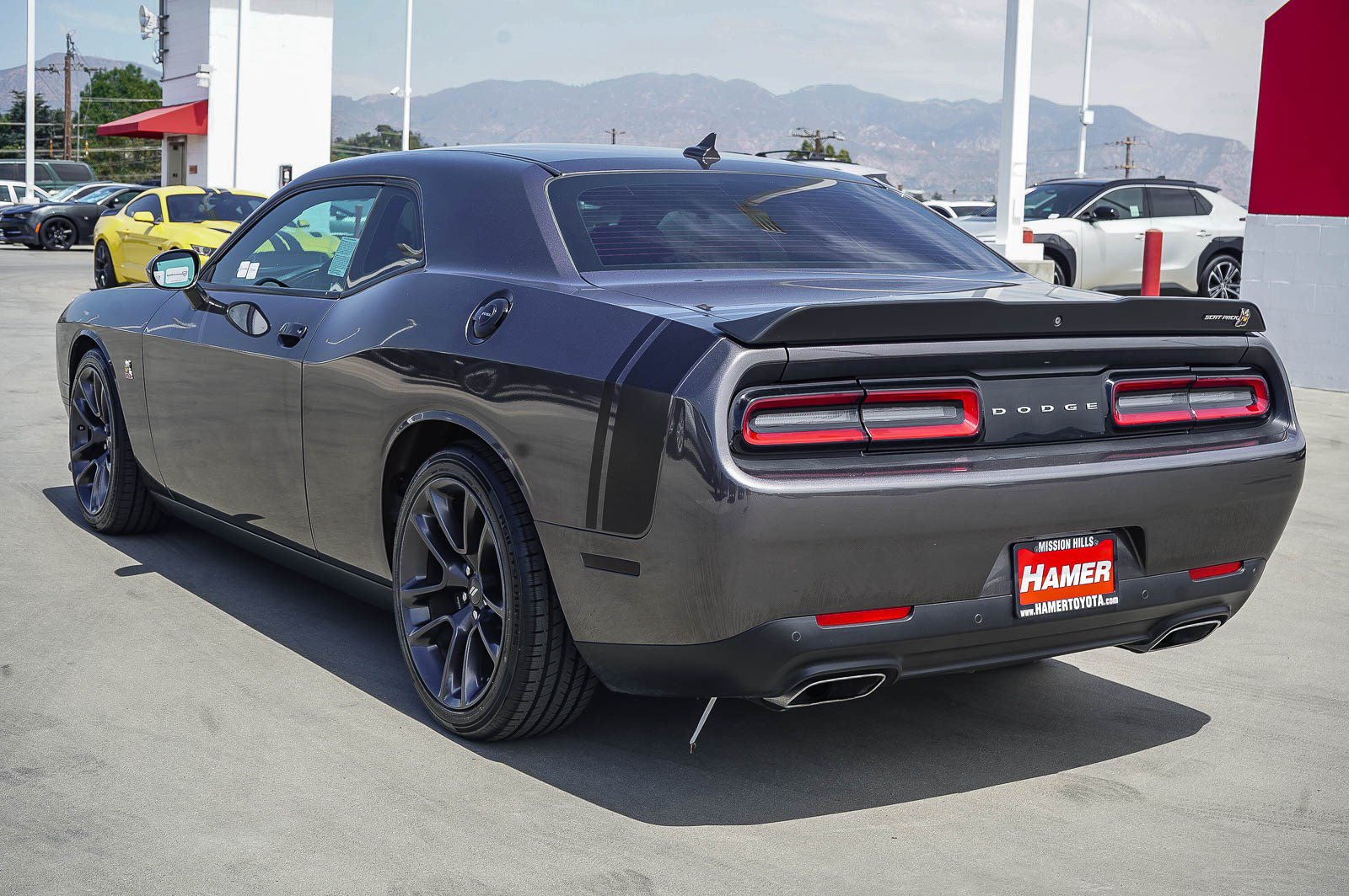 Used 2021 Dodge Challenger R/T Scat Pack w/ Driver Convenience Group RWD image 5