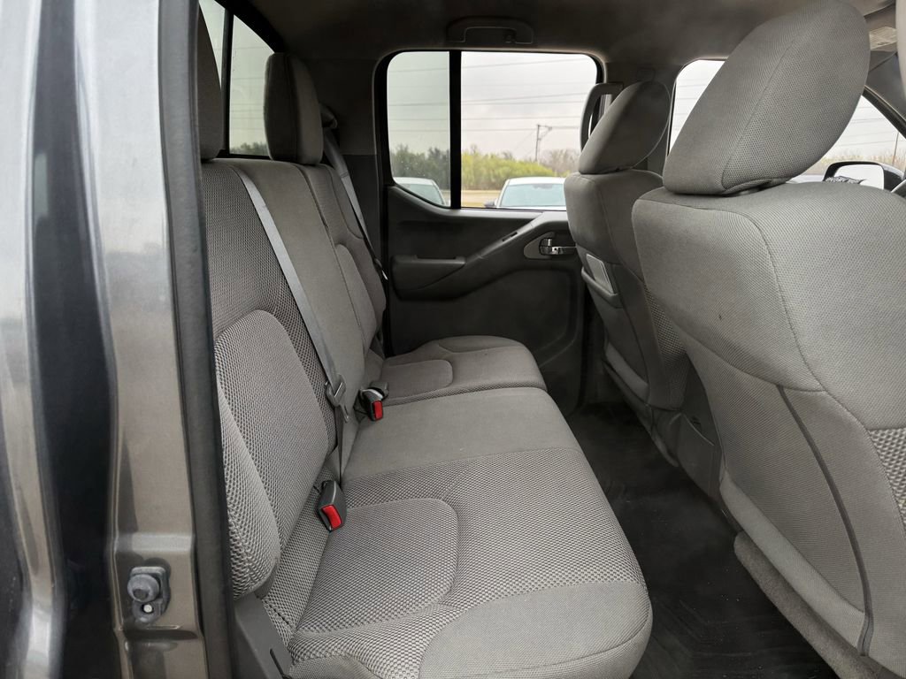 Used 2020 Nissan Frontier SV w/ Midnight Edition Floor Mats image 29