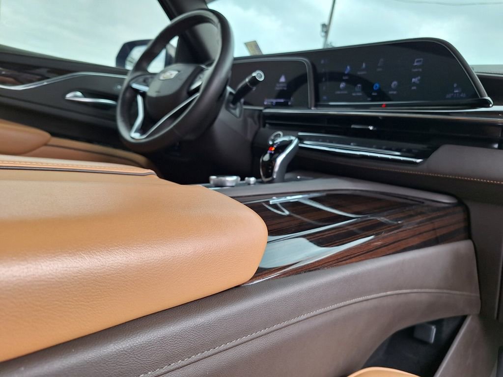 Used 2023 Cadillac Escalade Sport w/ Touring Package image 33