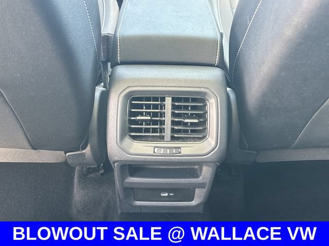 Certified 2023 Volkswagen Taos SE w/ Panoramic Sunroof Package FWD image 16