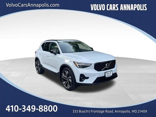 Certified 2024 Volvo XC40 B5 Ultimate w/ Protection Package Premier AWD/4WD image 1