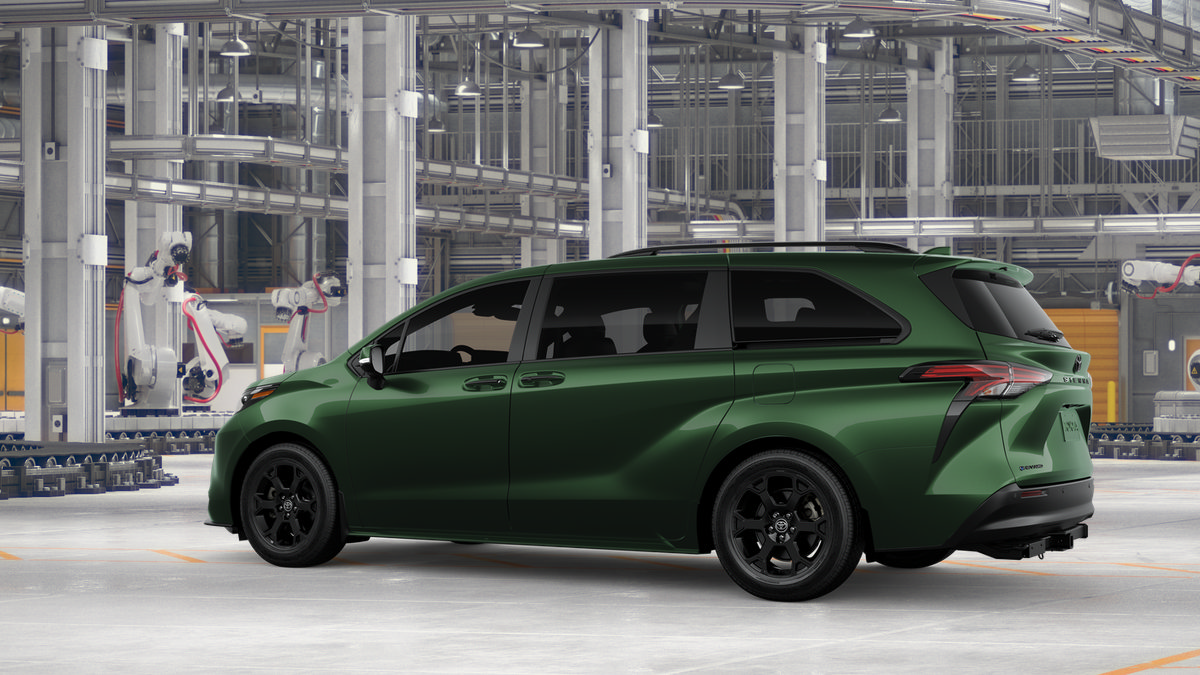 New 2026 Toyota Sienna XLE Woodland Edition AWD/4WD image 5