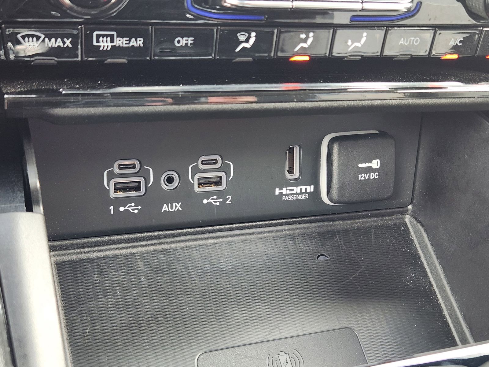 Used 2023 Jeep Grand Cherokee 4WD 4xe w/ Luxury Tech Group II image 20