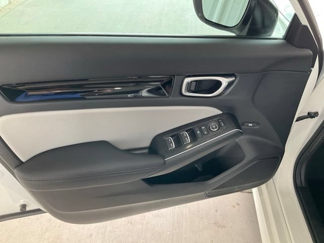 Certified 2025 Honda Civic Sport Touring image 5
