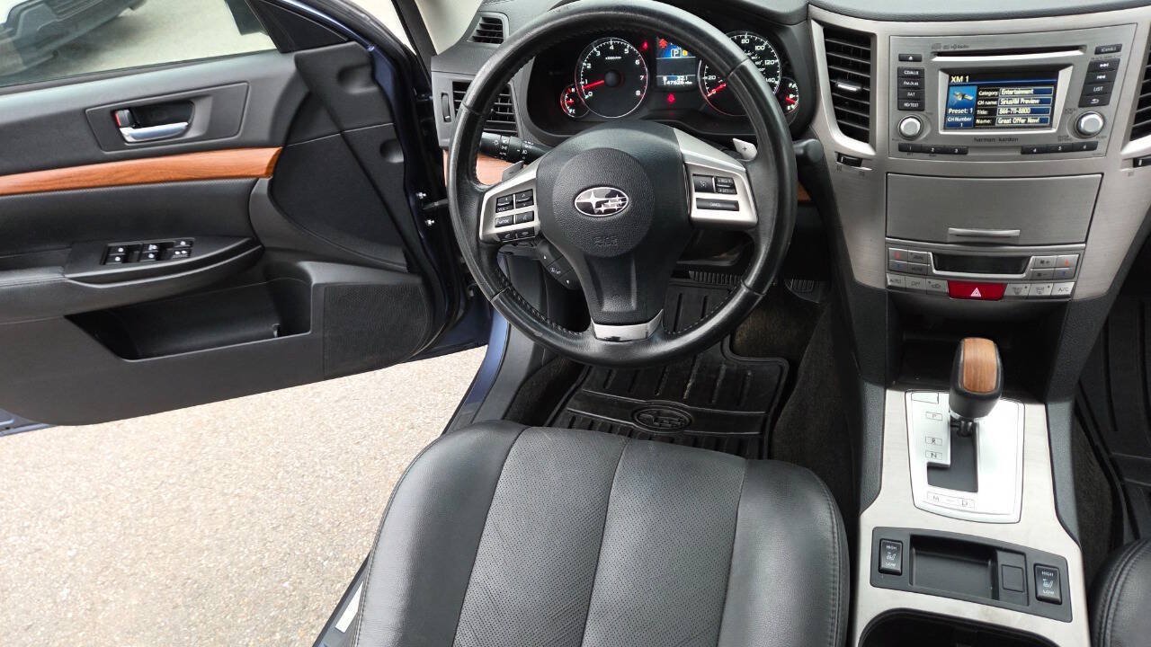 Used 2013 Subaru Outback 2.5i Limited w/ Moonroof Pkg AWD/4WD image 33