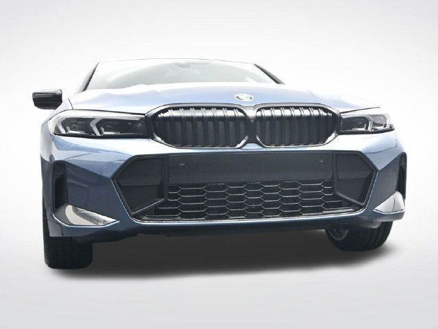 New 2026 BMW 330i Sedan w/ M Sport Package RWD image 40