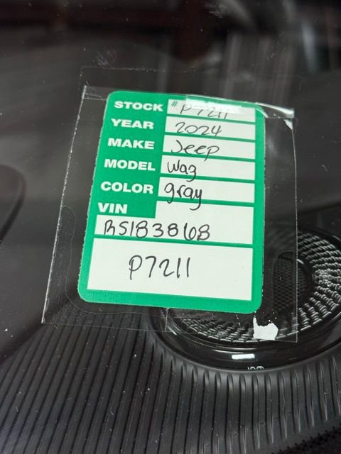 Certified 2024 Jeep Grand Wagoneer L Series III image 37