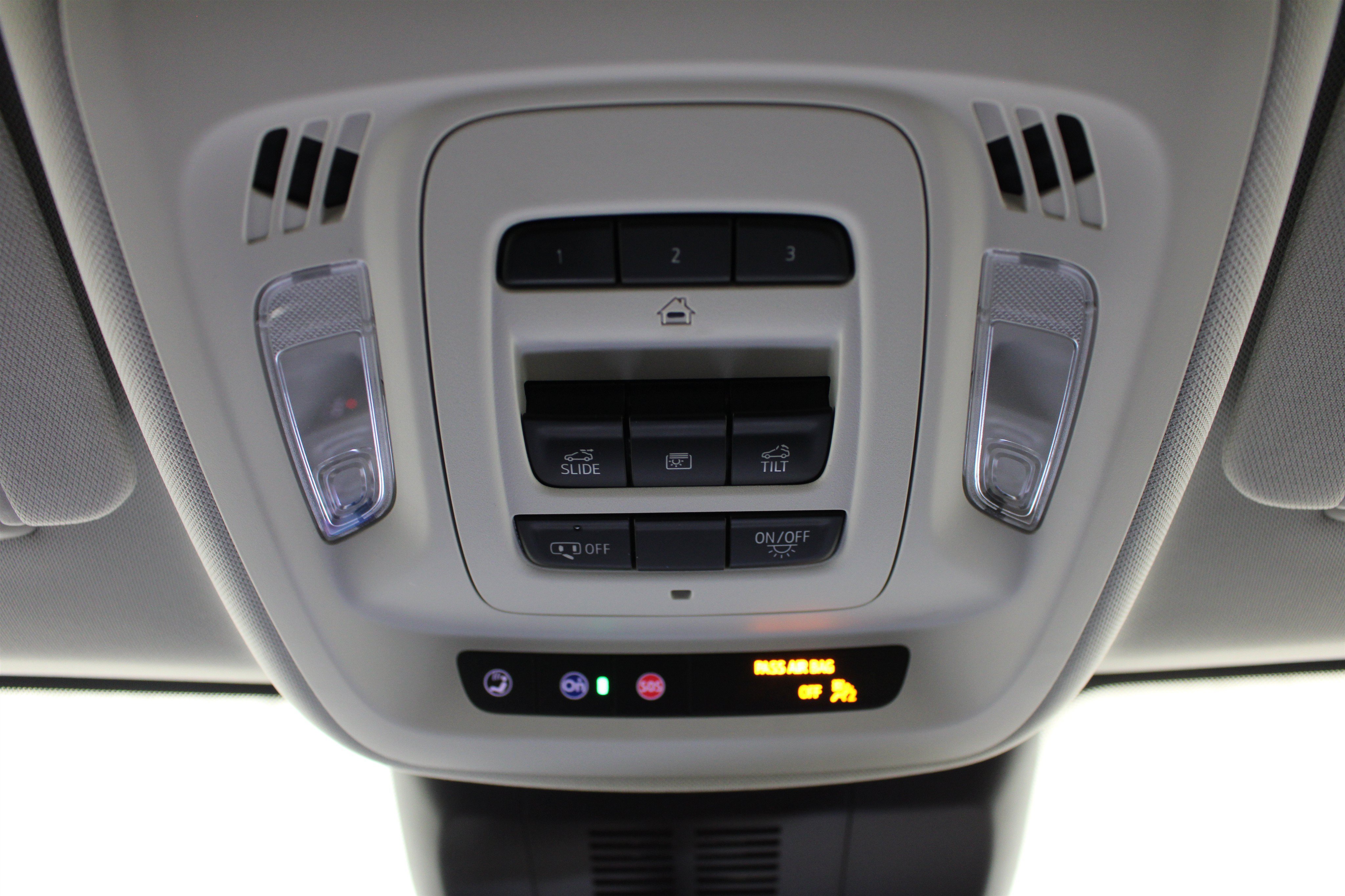 Used 2025 Buick Envision Avenir AWD/4WD image 22