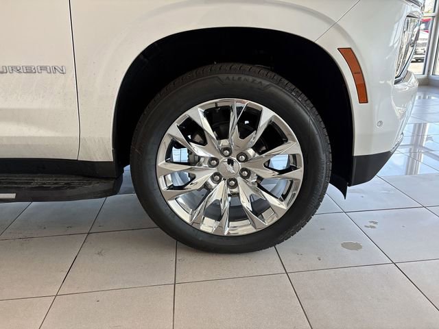 New 2025 Chevrolet Suburban Premier image 14