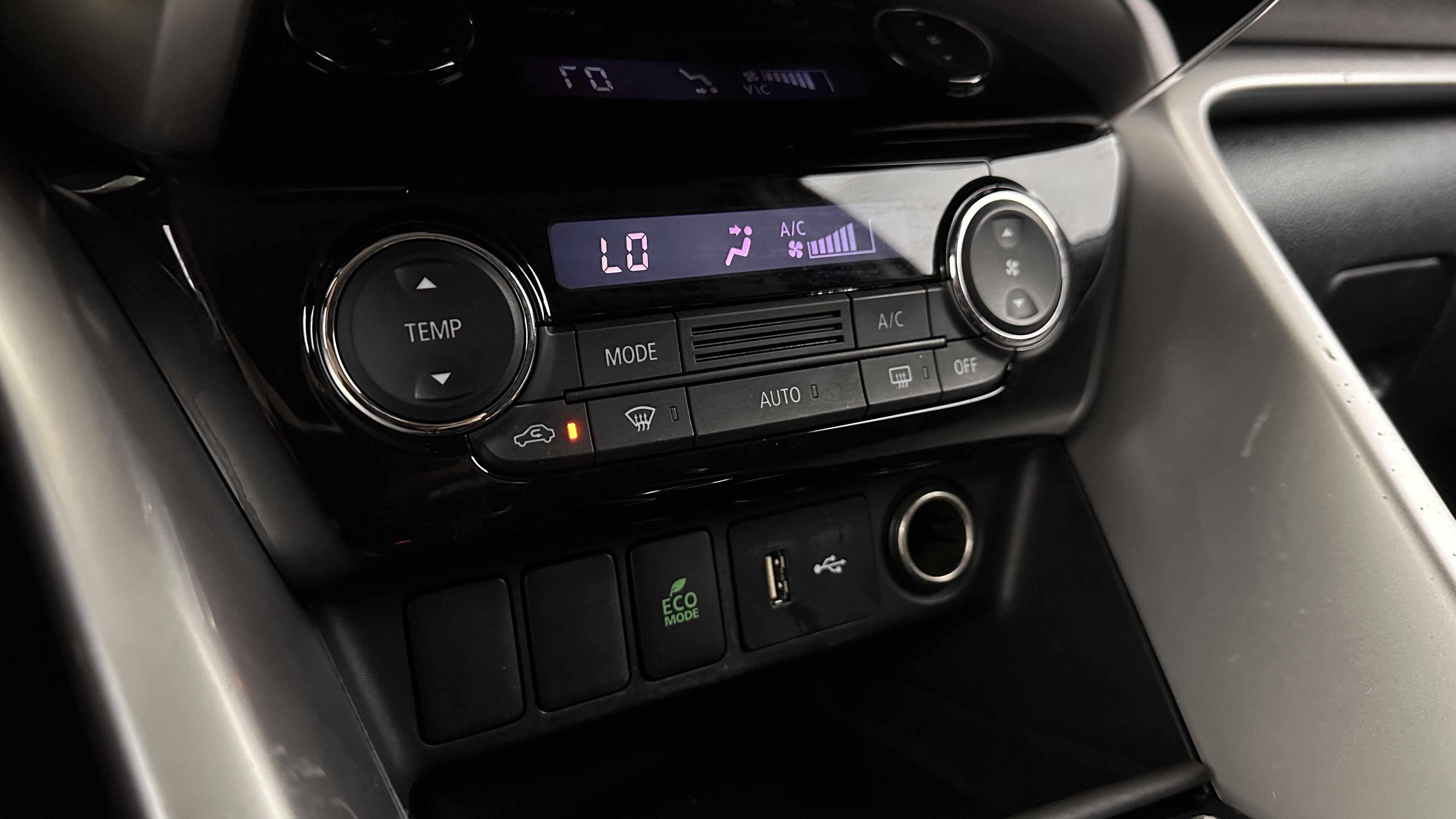 Used 2019 Mitsubishi Eclipse Cross ES AWD/4WD image 15