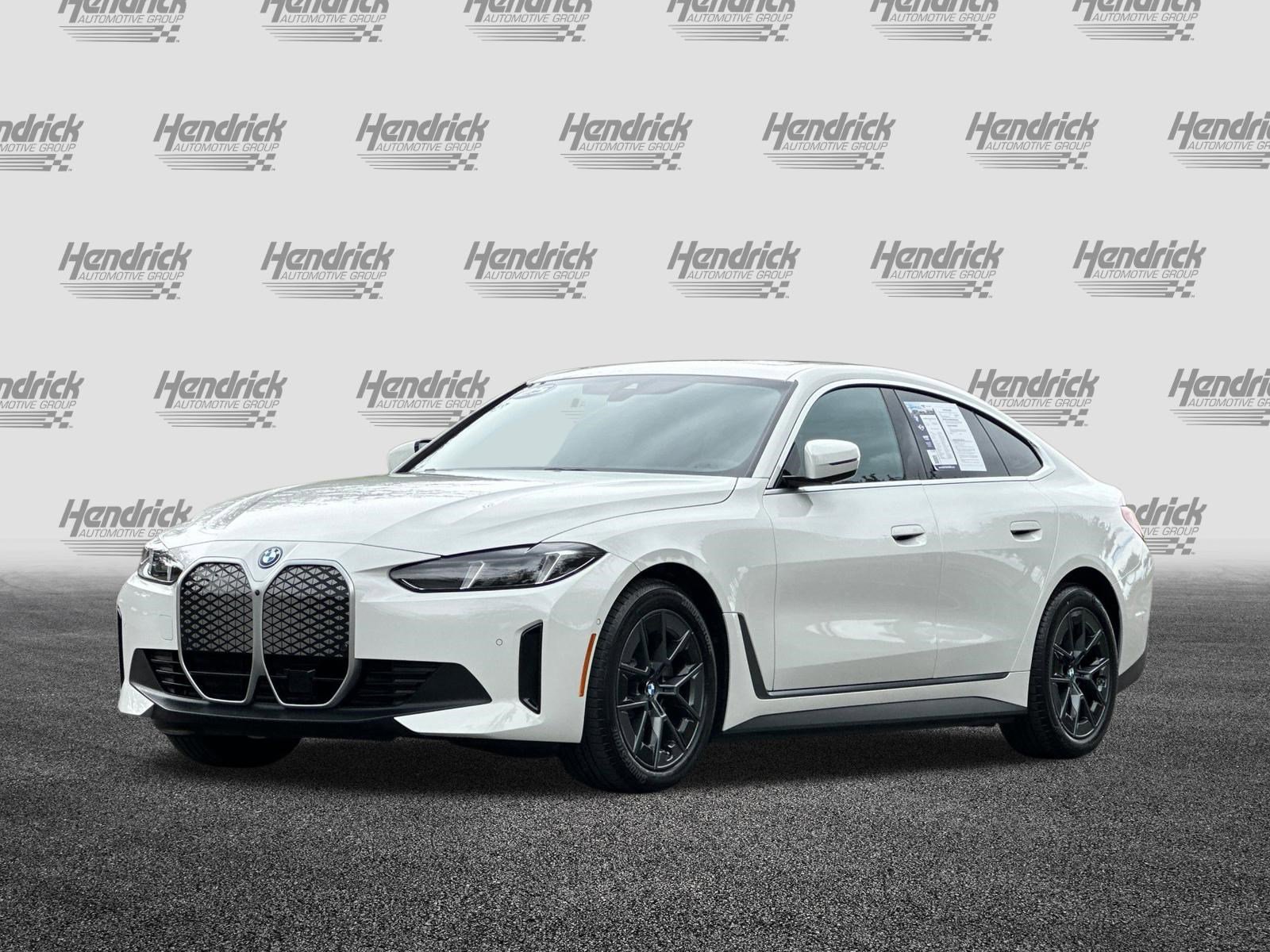 Used 2025 BMW i4 eDrive40 w/ Premium Package image 9