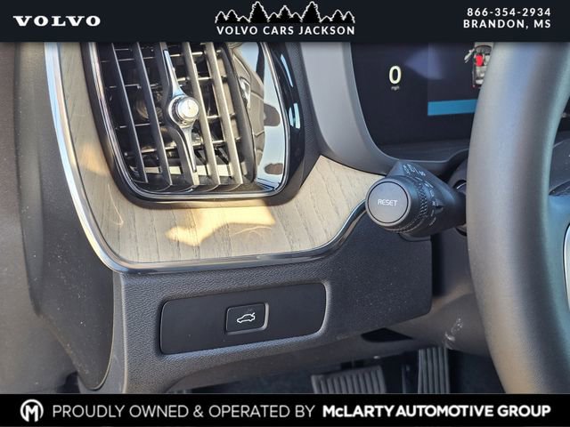 New 2026 Volvo XC60 B5 Plus w/ Protection Package Premier image 19