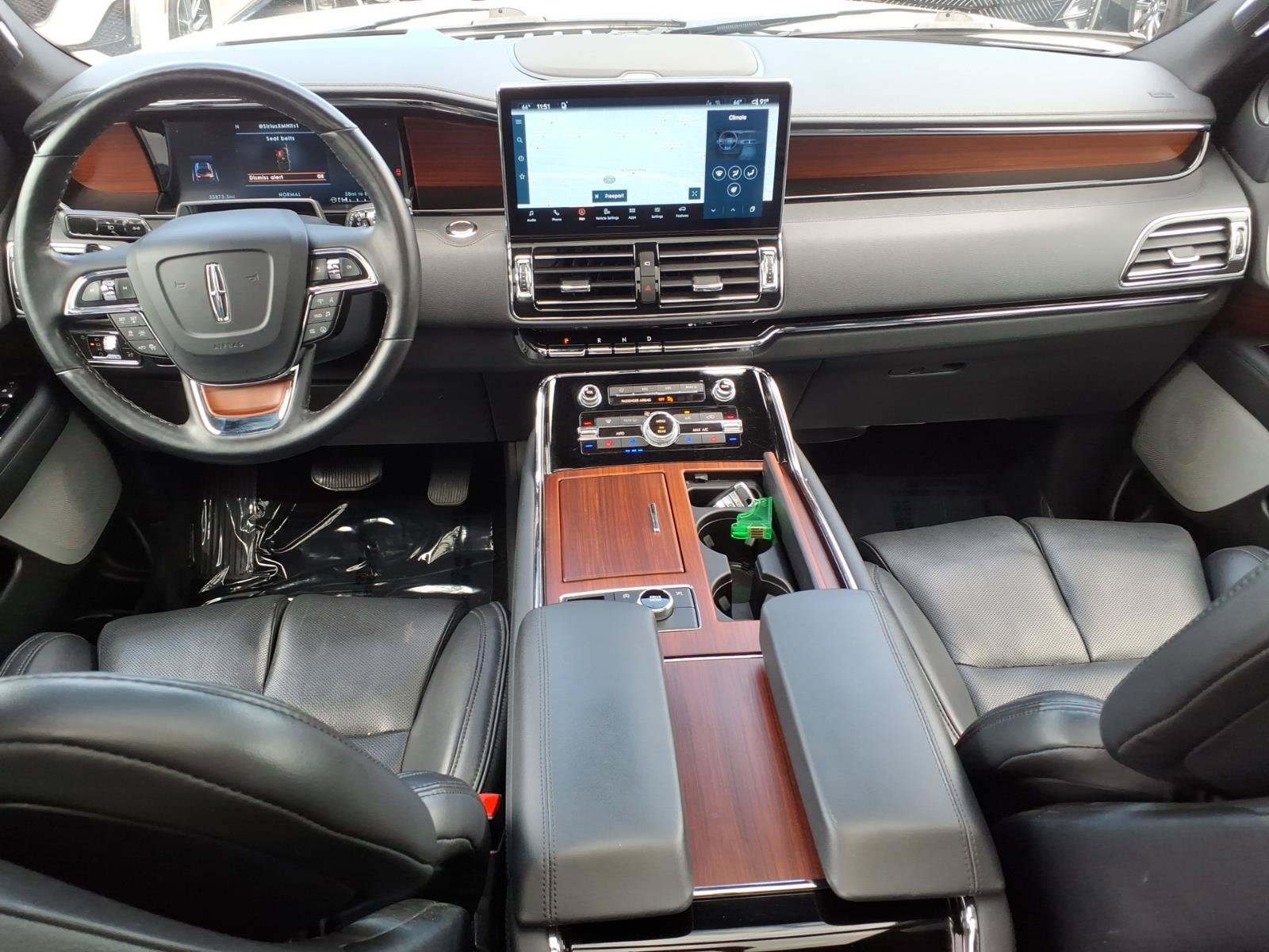 Used 2022 Lincoln Navigator Reserve AWD/4WD image 18