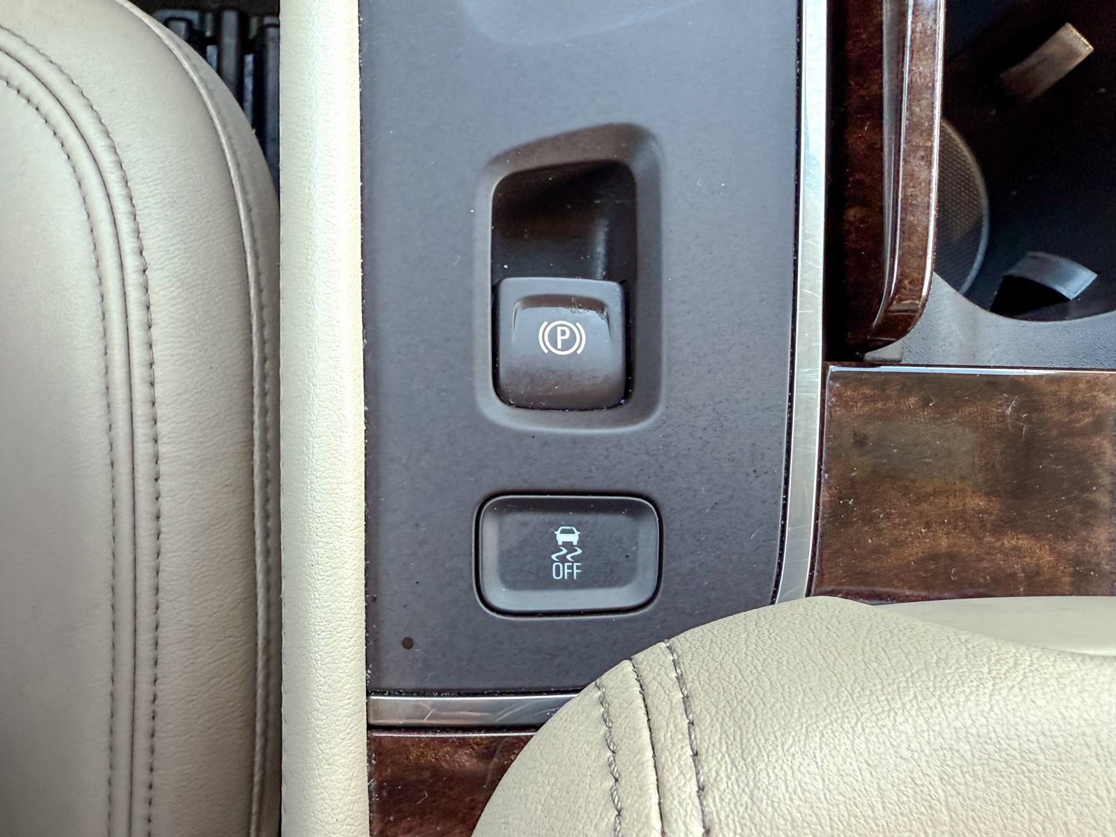 Used 2014 Buick LaCrosse Leather FWD image 37