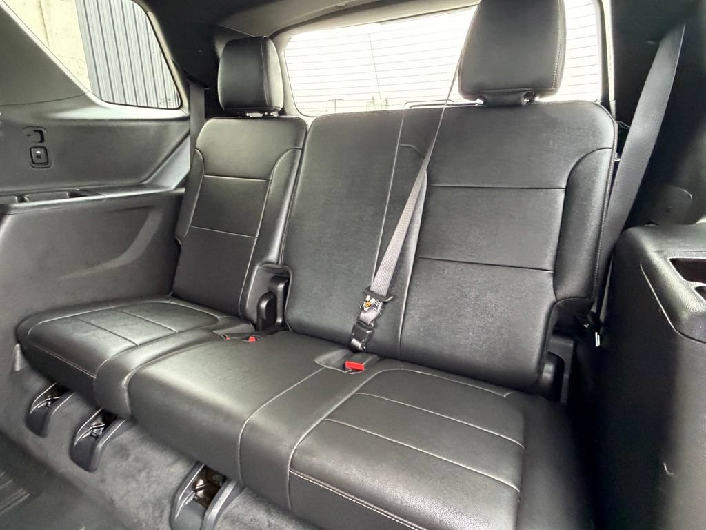 Used 2022 Chevrolet Traverse LT w/ LT Premium Package AWD/4WD image 22