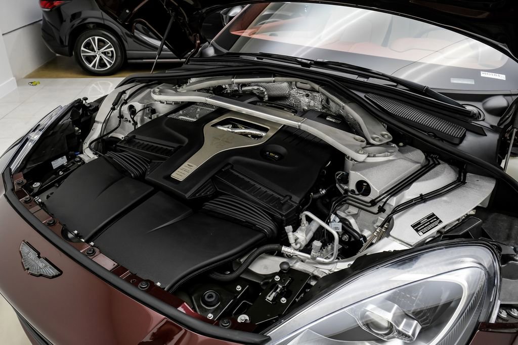 Used 2022 Aston Martin DBX AWD/4WD image 54