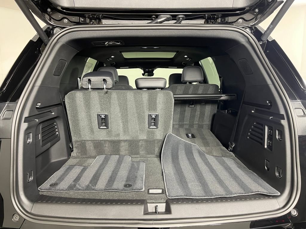 New 2026 Chevrolet Traverse High Country image 18