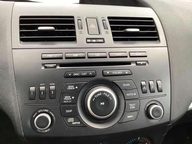 Used 2013 MAZDA MAZDA3 i SV FWD image 25