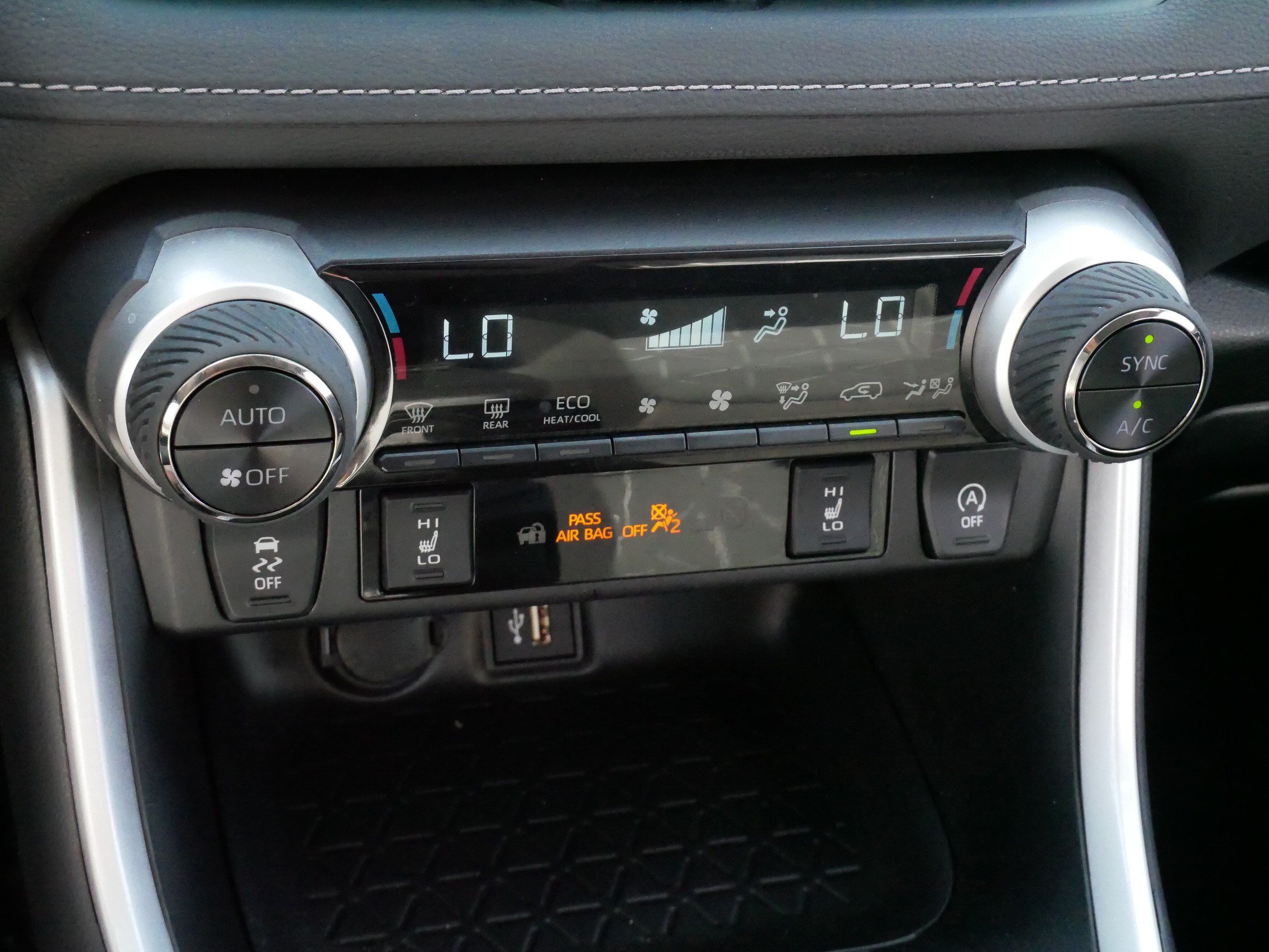 Certified 2025 Toyota RAV4 XLE w/ Convenience Package AWD/4WD image 23