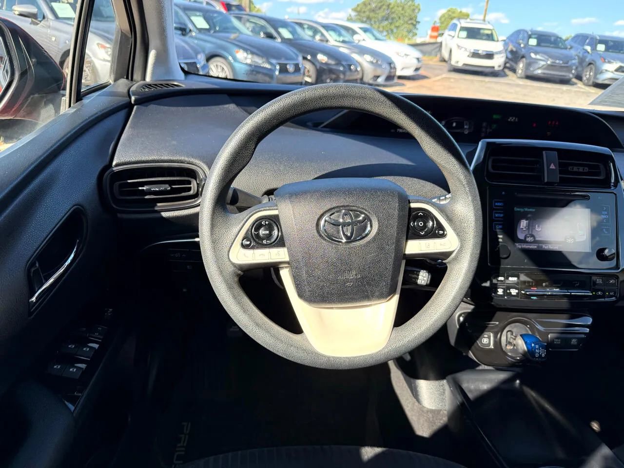 Used 2017 Toyota Prius FWD image 16
