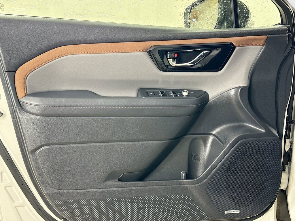 Certified 2025 Subaru Forester Sport w/ Popular Package #2 image 9