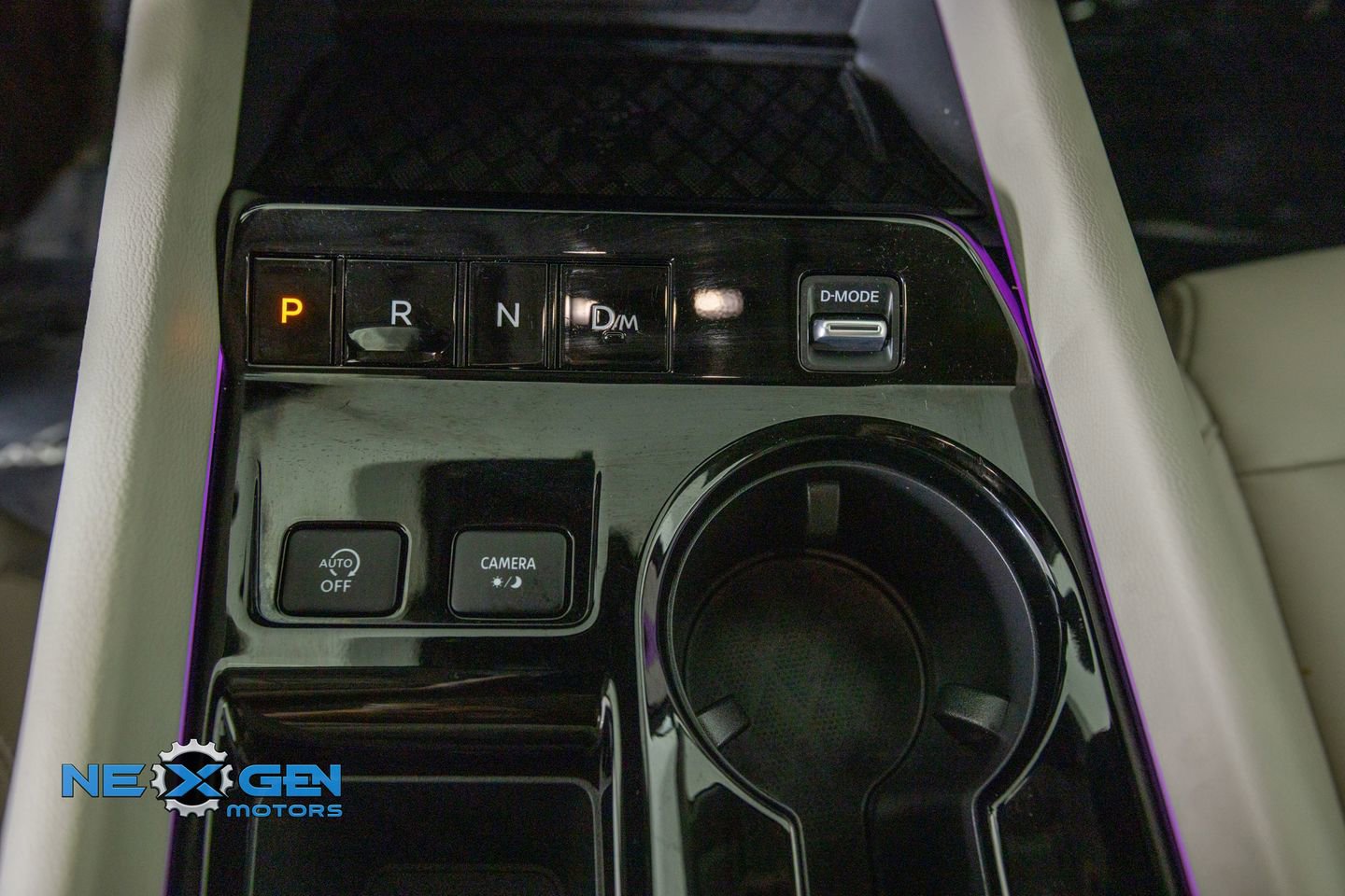 Used 2025 Nissan Murano SL AWD/4WD image 23