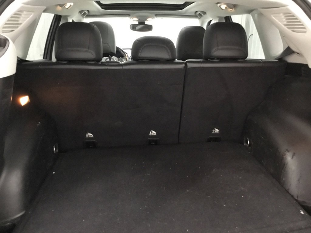 Used 2019 Jeep Compass Trailhawk w/ Leather Interior Group AWD/4WD image 15