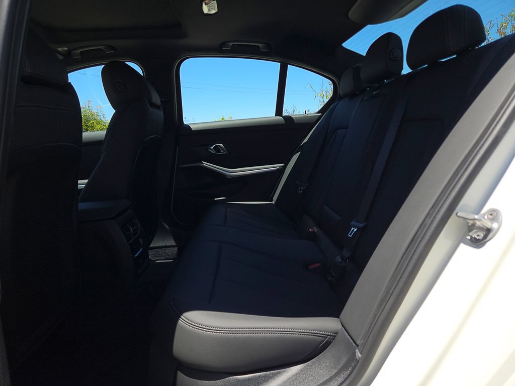 New 2026 BMW 330i Sedan w/ Convenience Package RWD image 9