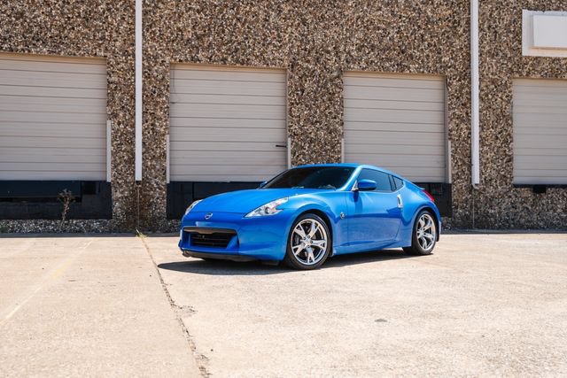 Used 2010 Nissan 370Z Touring w/ Sport Pkg RWD image 34