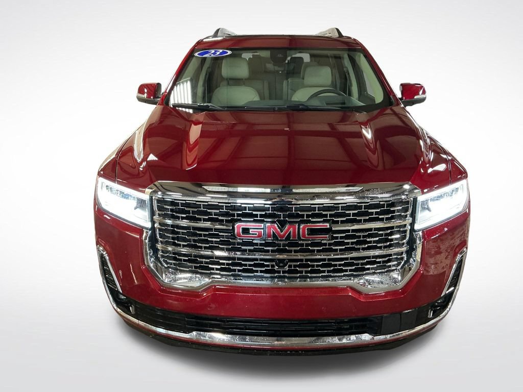 Used 2023 GMC Acadia Denali w/ Denali Ultimate Package AWD/4WD image 9