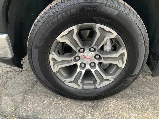 Certified 2025 GMC Sierra 1500 SLT image 10