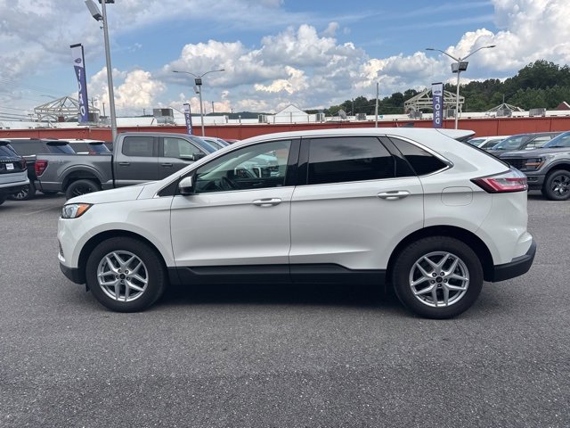 Used 2023 Ford Edge SEL w/ Convenience Package image 6