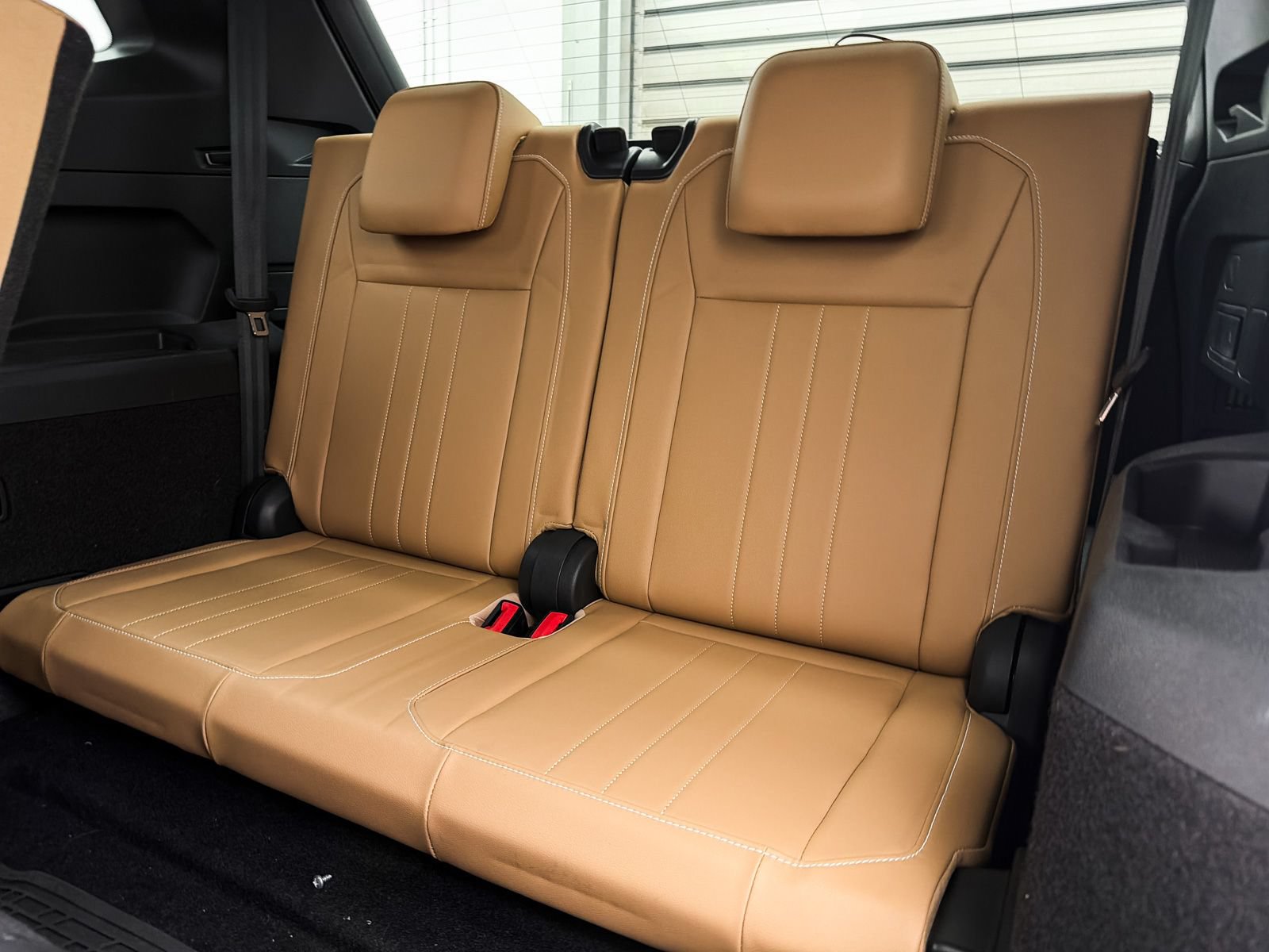 Used 2023 Volkswagen Tiguan SE R-Line FWD image 26
