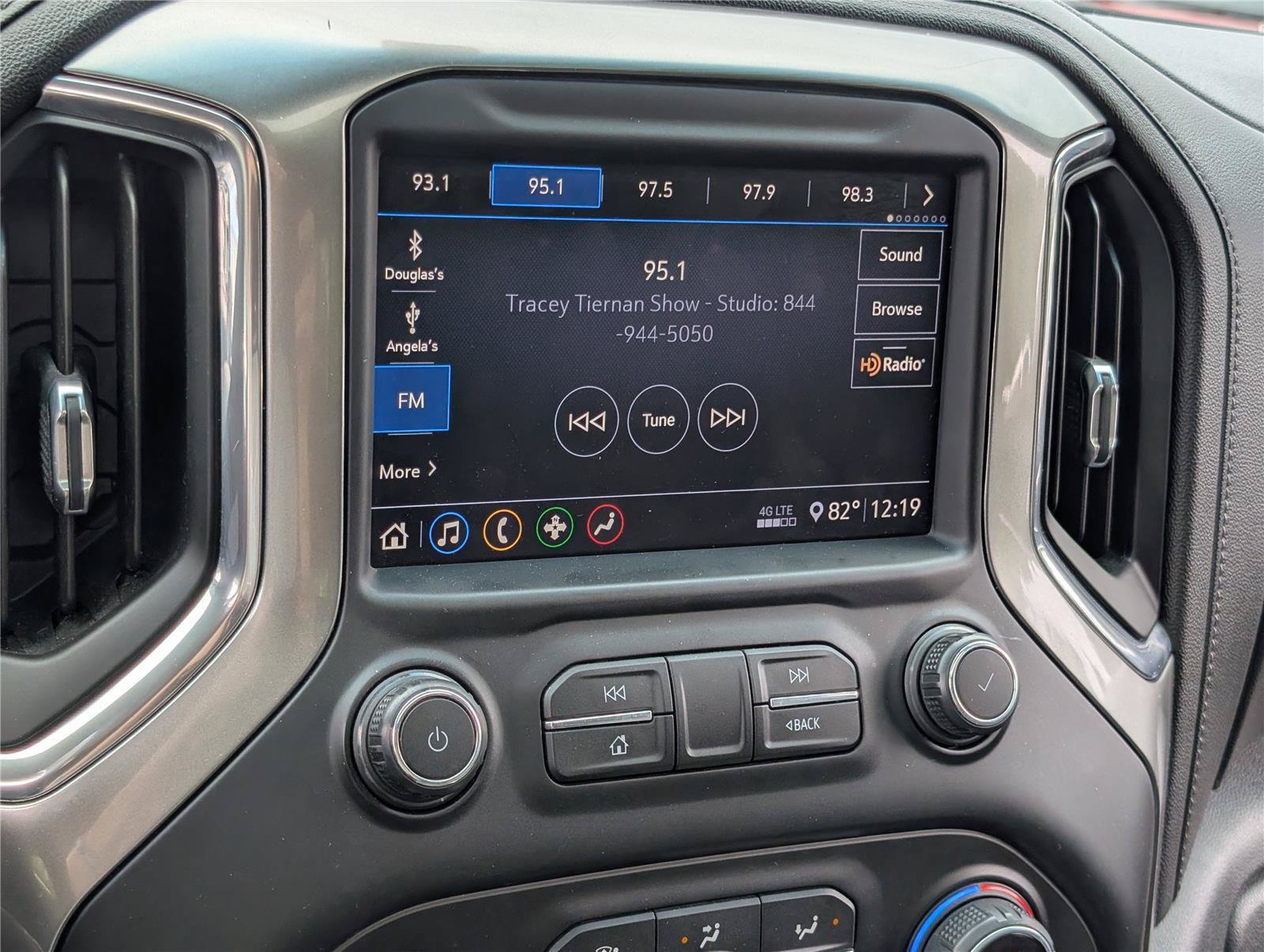 Used 2020 Chevrolet Silverado 1500 LT Trail Boss AWD/4WD image 29