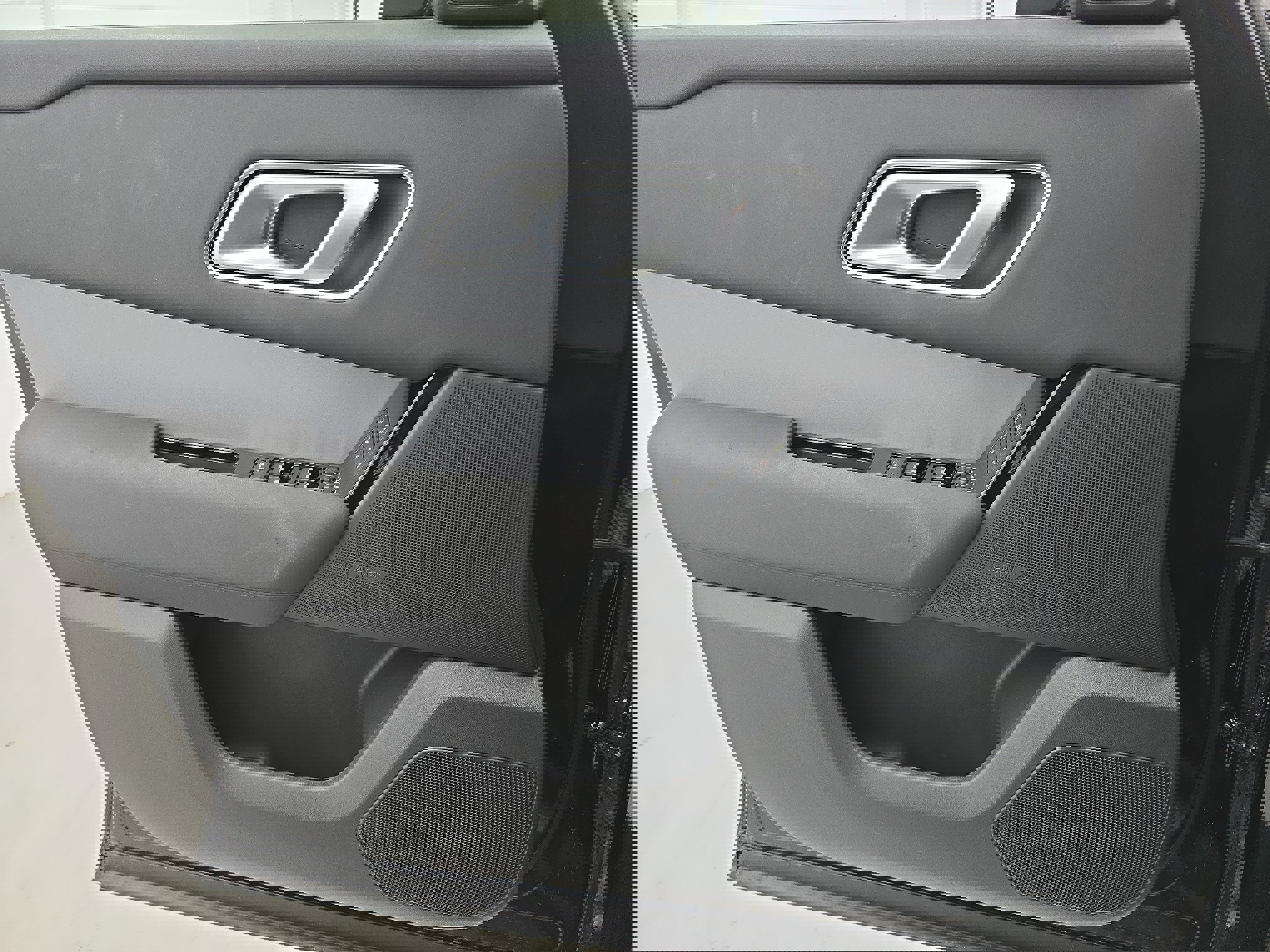 Used 2025 Land Rover Range Rover Velar S image 27